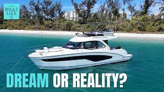 Antares 12 fly Dans boat life