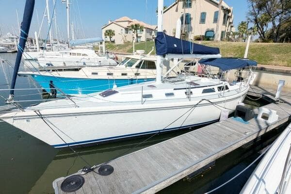 Cool Runnings, a 42' 1989 Catalina 42 for sale in Kemah, Texas