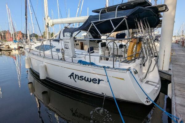Answer 3, a 40' 2005 Saga 409 for sale in Kemah, Texas